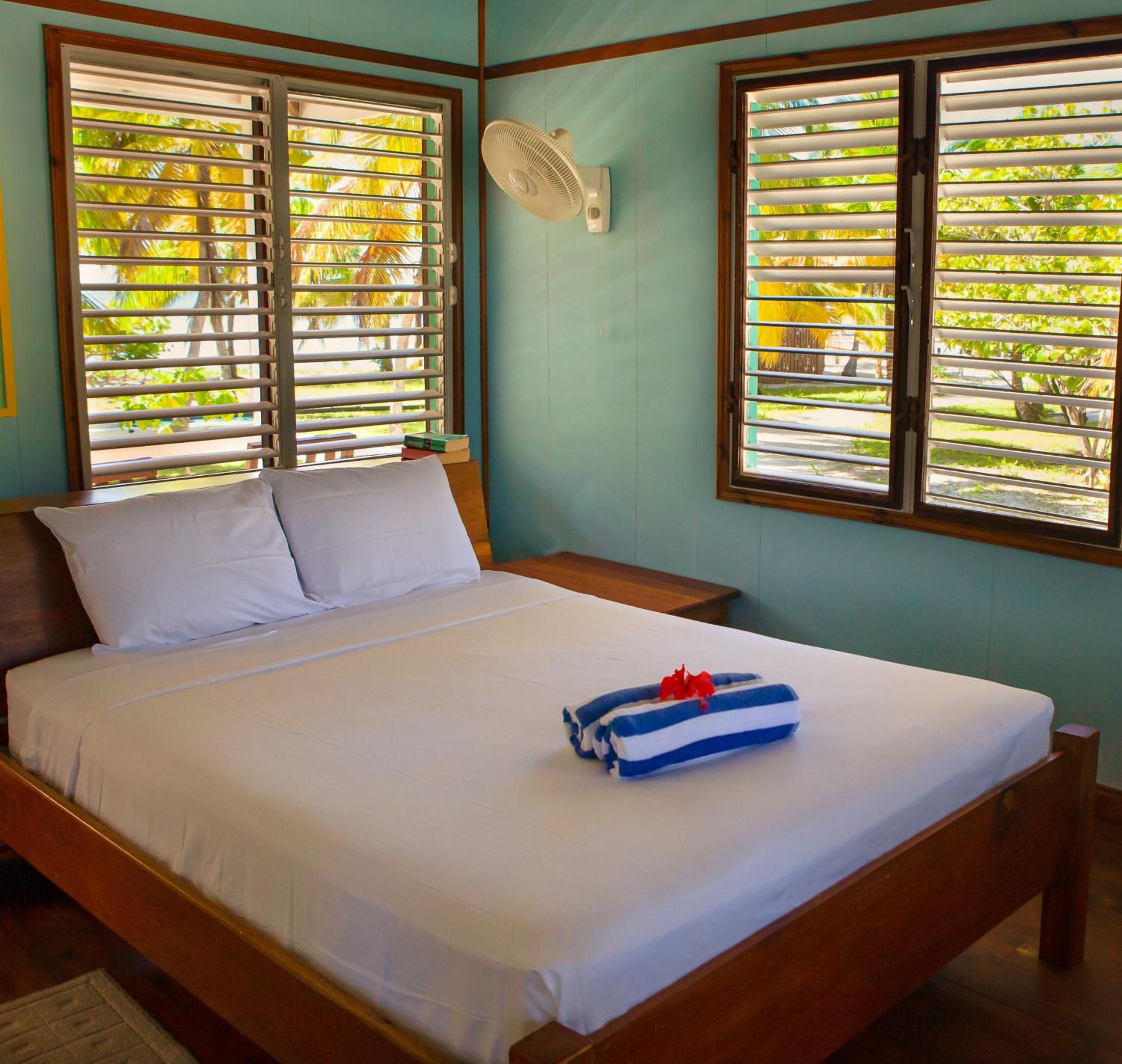 Pelican Beach Resort South Water Caye Дангрига Экстерьер фото